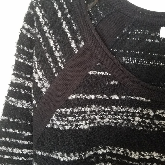 Liz Claiborne Black White Sweater Large Women Striped - Picture 2 of 7